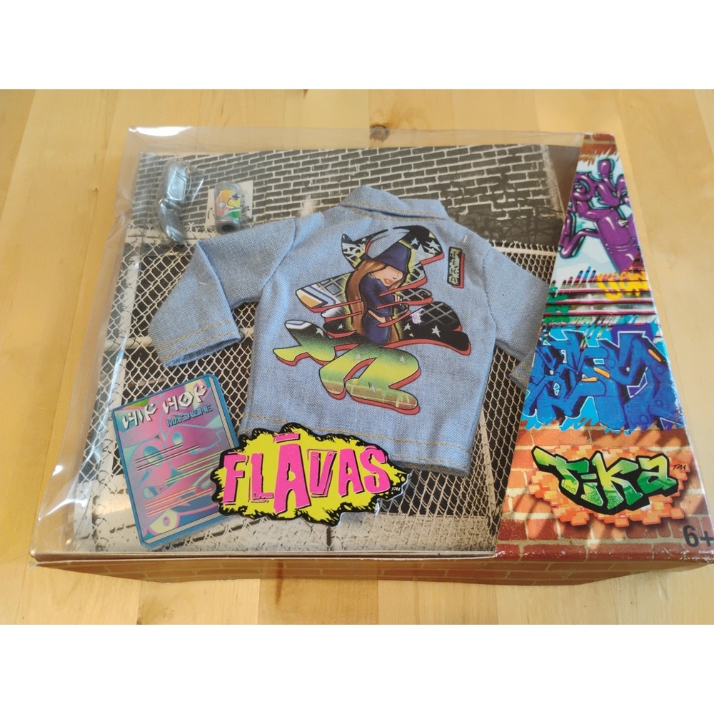 Vintage MATTEL Flavas Outfit Accessory Pkg. Hip Hop 2003 SEALED TIKA Graffiti